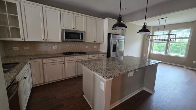 Building Photo - 1120 Bayberry Lane