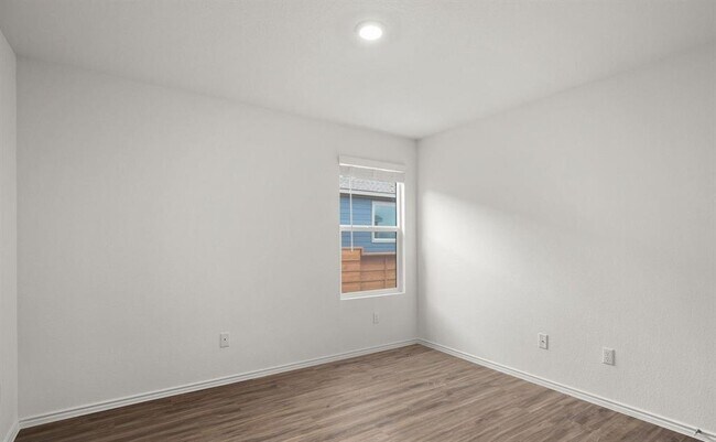 Building Photo - 460 Jack Ryan