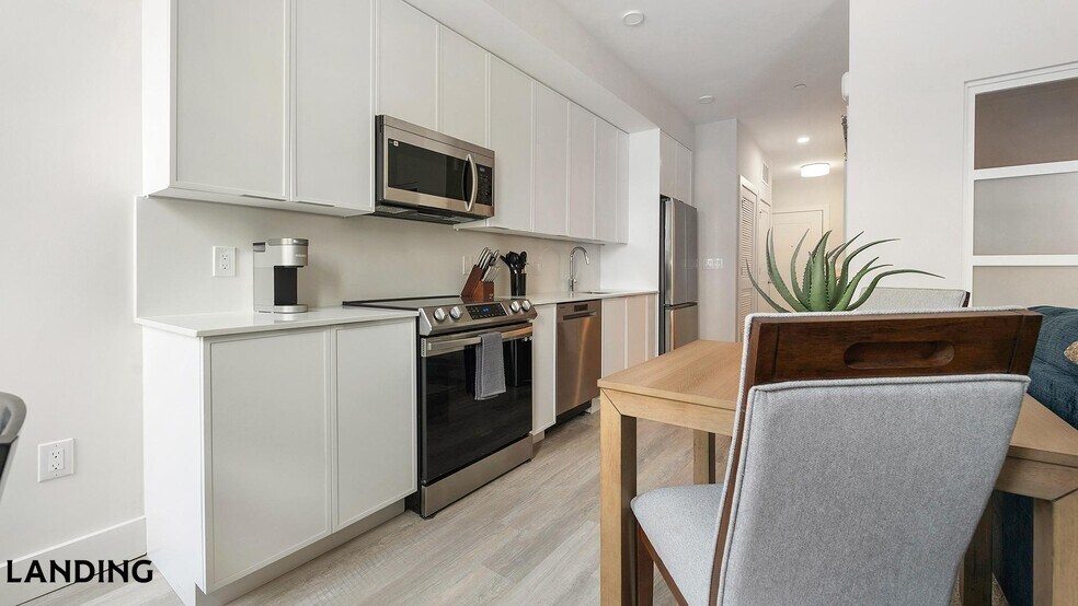 Building Photo - 2005 11th St NW