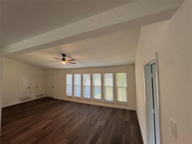 Building Photo - 9750 Camfield Rd