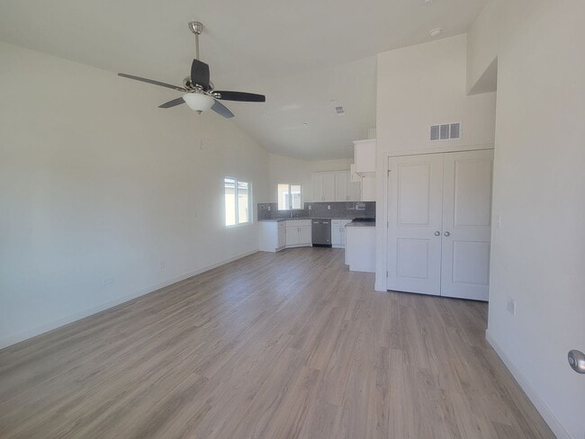 Building Photo - 8500 Grandy St