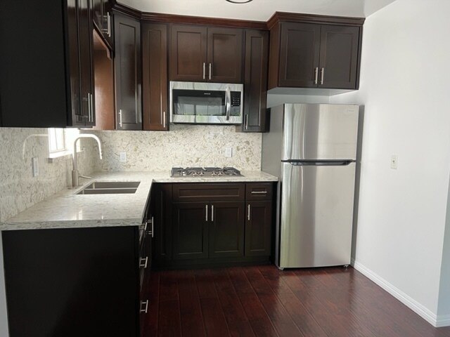 Building Photo - 1607 N Wilton Plz