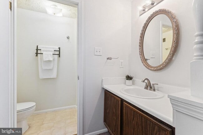 Building Photo - 5555 Caithness Ct