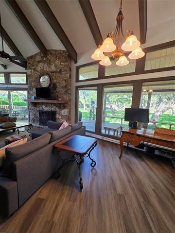 Building Photo - 1425 E Seneca Ct