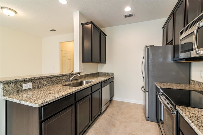 Building Photo - 129 Moultrie Village Ln