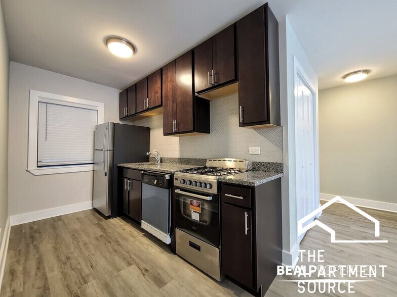 Building Photo - 1433 N Dearborn St