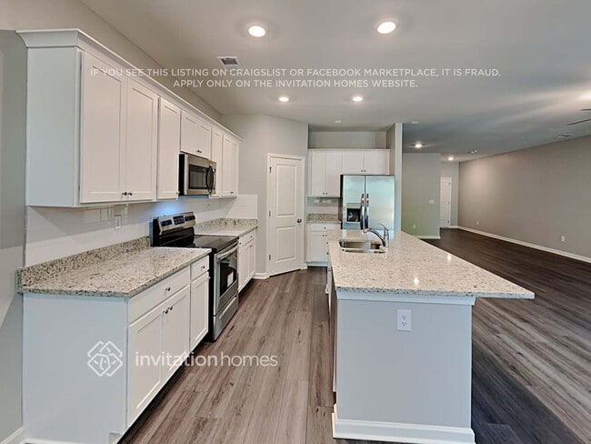 Building Photo - 113 Webster Cir