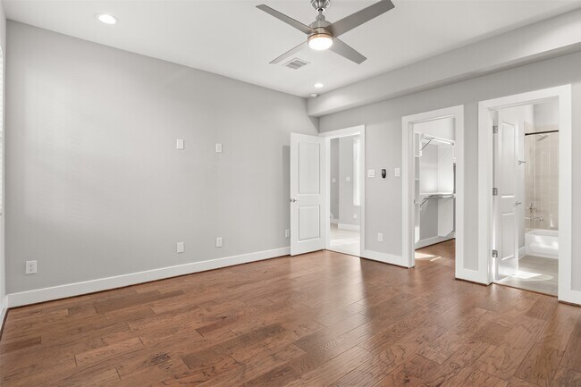 Building Photo - 1214 Upton St