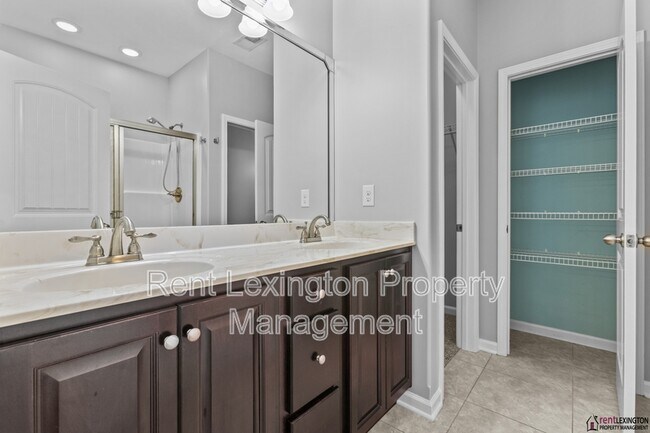 Building Photo - 111 High Hope Ln