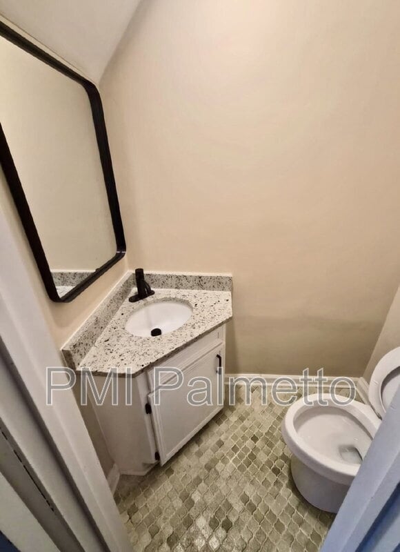 Building Photo - 1244 Grove Park Ln