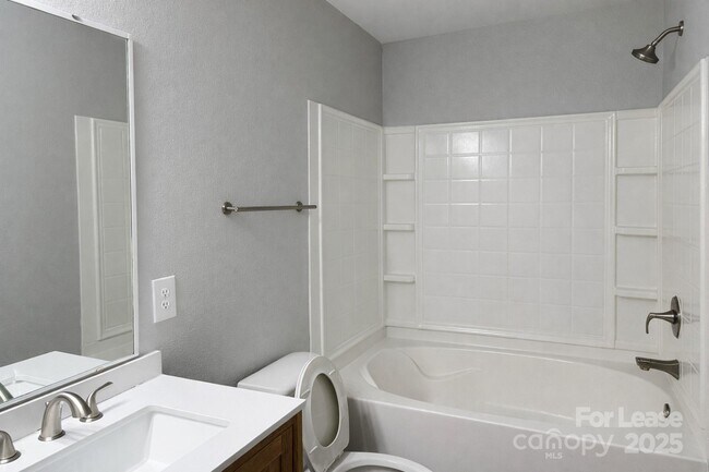 Building Photo - 5235 Swearngan Rd