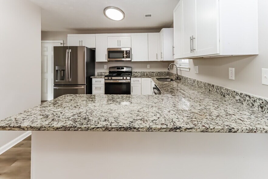 Building Photo - 1456 Pebble Ridge Ln