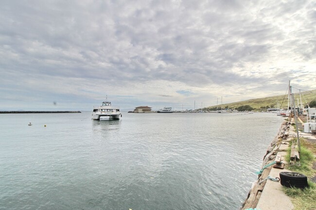 Building Photo - Maalaea Yacht Marina - 3rd Floor right on ...