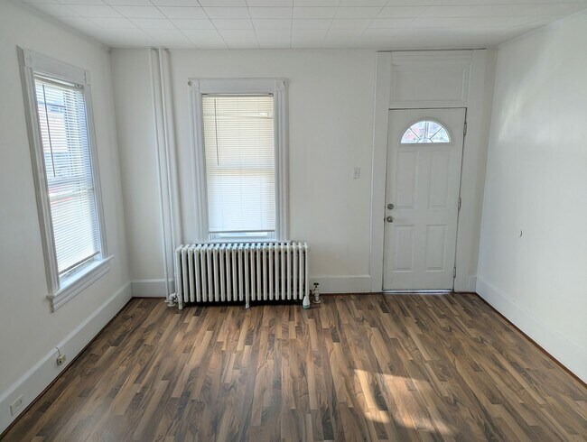 Building Photo - 18-20 W. Southern Avenue