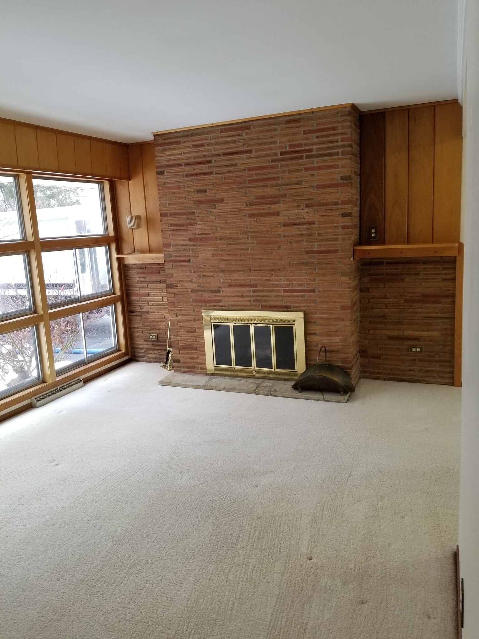 Building Photo - 1728 Middle Rd