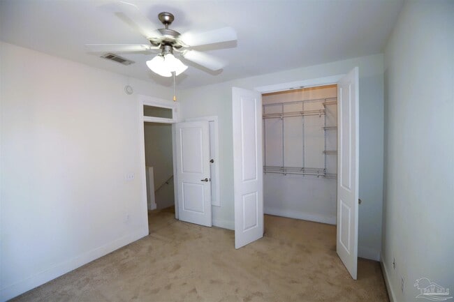 Building Photo - 613 N Alcaniz St