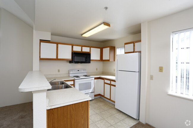 3BR, 2BA - Castle Peak - Heights by Marston Lake Apartments