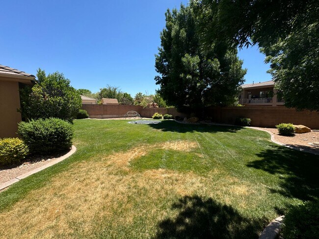 Building Photo - Great Home in LITTLE VALLEY!!!  Large yard!