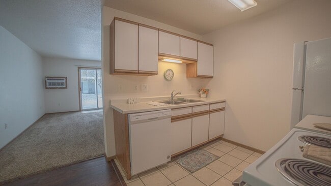 Interior Photo - Evans Place 2