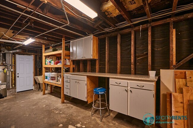 Building Photo - 484 Utah St