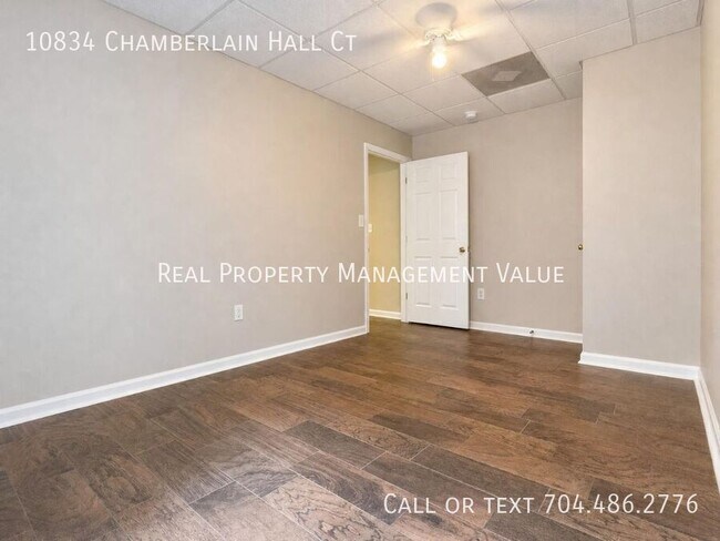 Building Photo - 10834 Chamberlain Hall Ct
