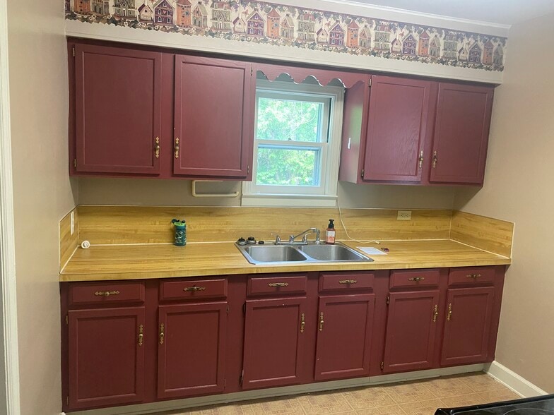 Kitchen - 228 North Court St.