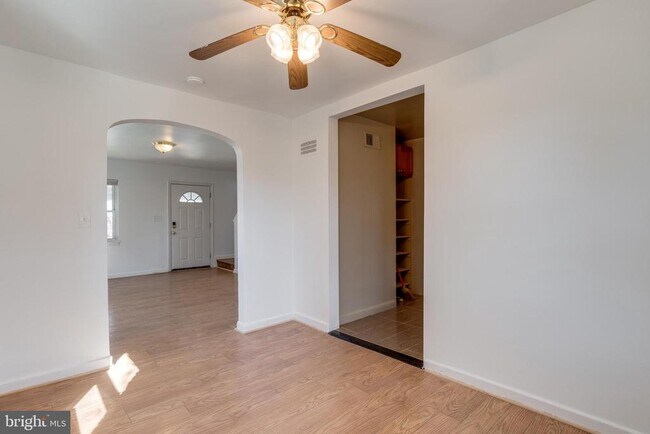 Building Photo - 1889 Alabama Ave SE