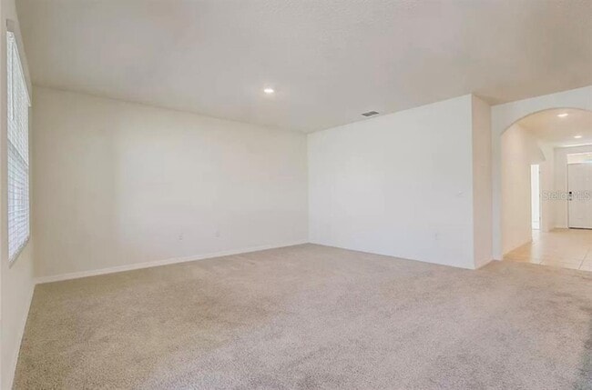 Building Photo - 292 Sofia Ln