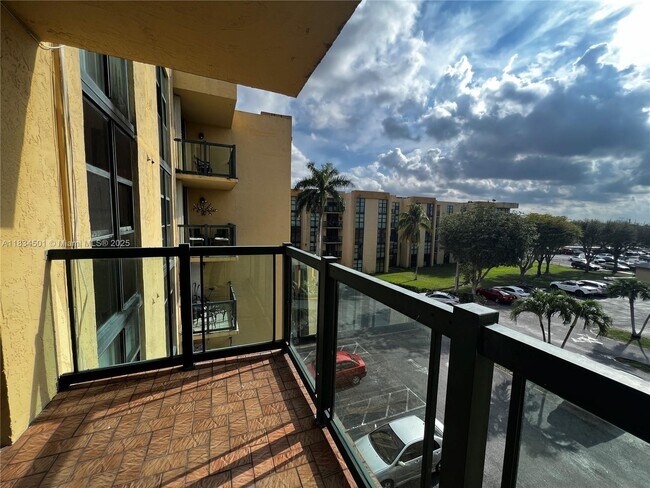 Building Photo - 11790 SW 18th St