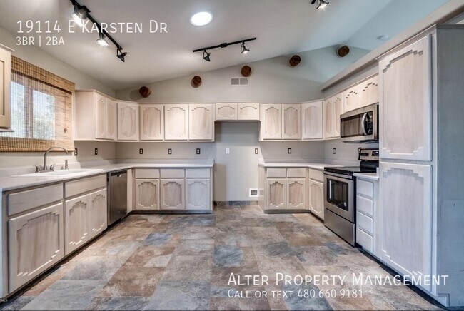 Building Photo - 19114 E Karsten Dr