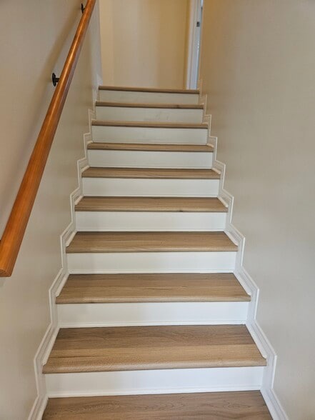 To Bedrooms - 3424 Bellevue Ave