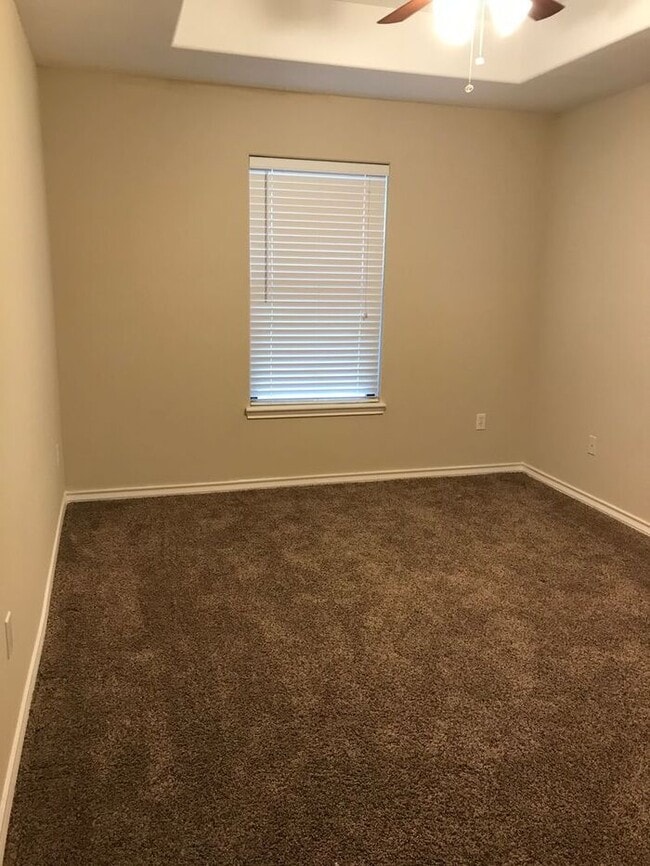 Building Photo - No Application Fees*
