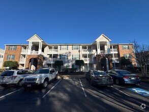 Building Photo - Myrtle Beach - 1 Bedroom / 1 Bathroom Furn...