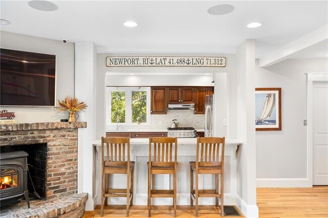 Building Photo - 138 Carroll Ave