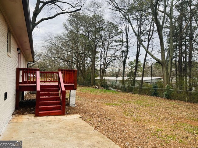 Building Photo - 502 Bavarian Dr