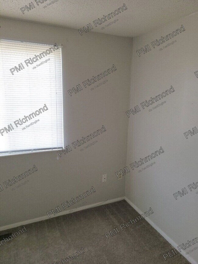 Building Photo - 9724 Springfield Woods Cir