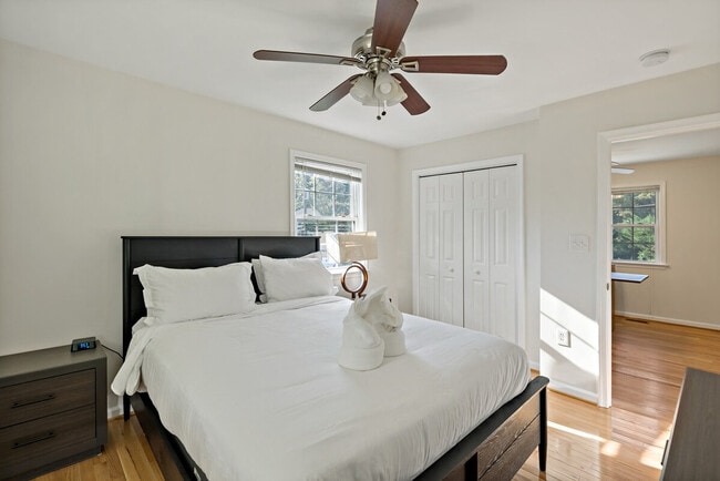 Building Photo - 6505 Columbia Pike