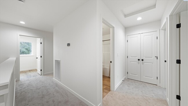 Building Photo - New Townhome - For Rent