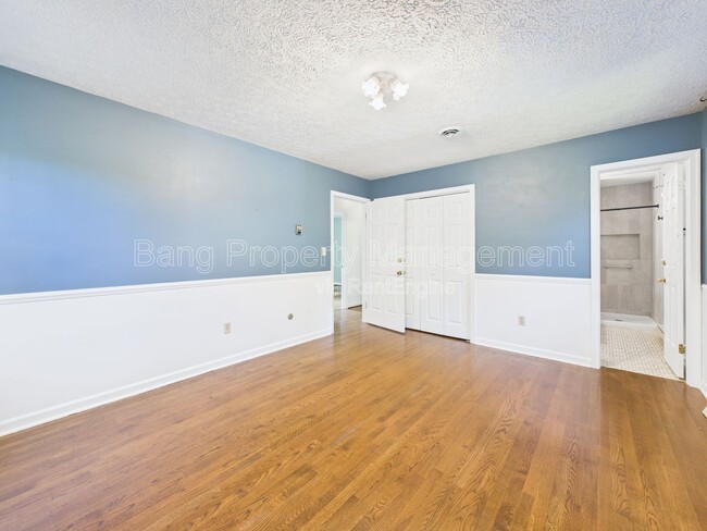 Building Photo - 1233 Pinehurst Rd