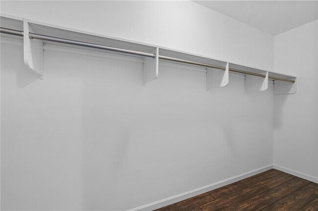 Building Photo - 30 Chickadee Ln