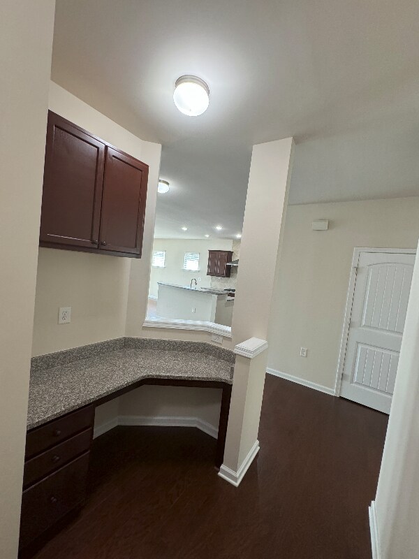Building Photo - 925 Lemster Lane