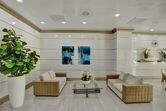 Building Photo - 19390 Collins Ave