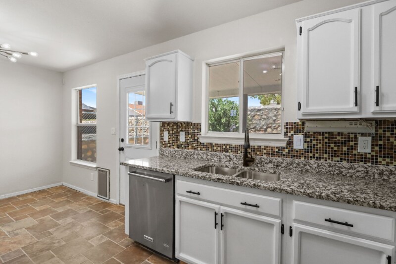 Building Photo - 12145 St Francis Ct