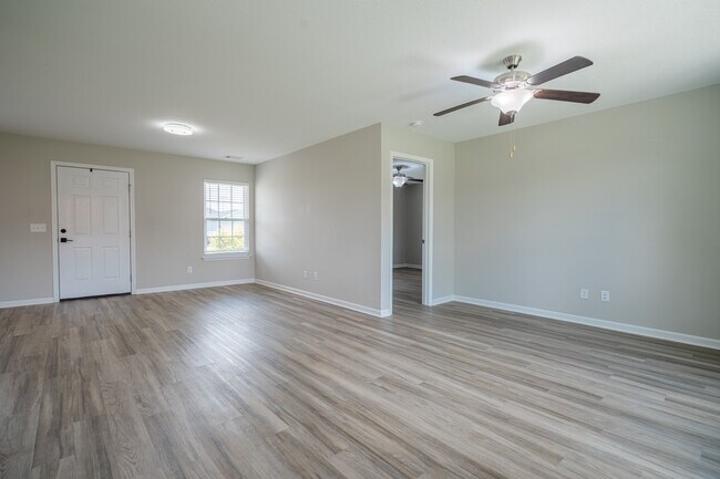 Building Photo - 505 Park Pl