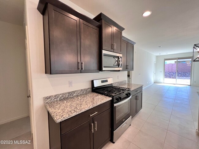 Building Photo - 12522 E Patch Dr