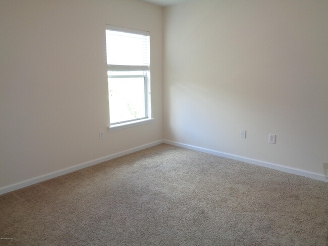 Building Photo - 682 Candlebark Dr