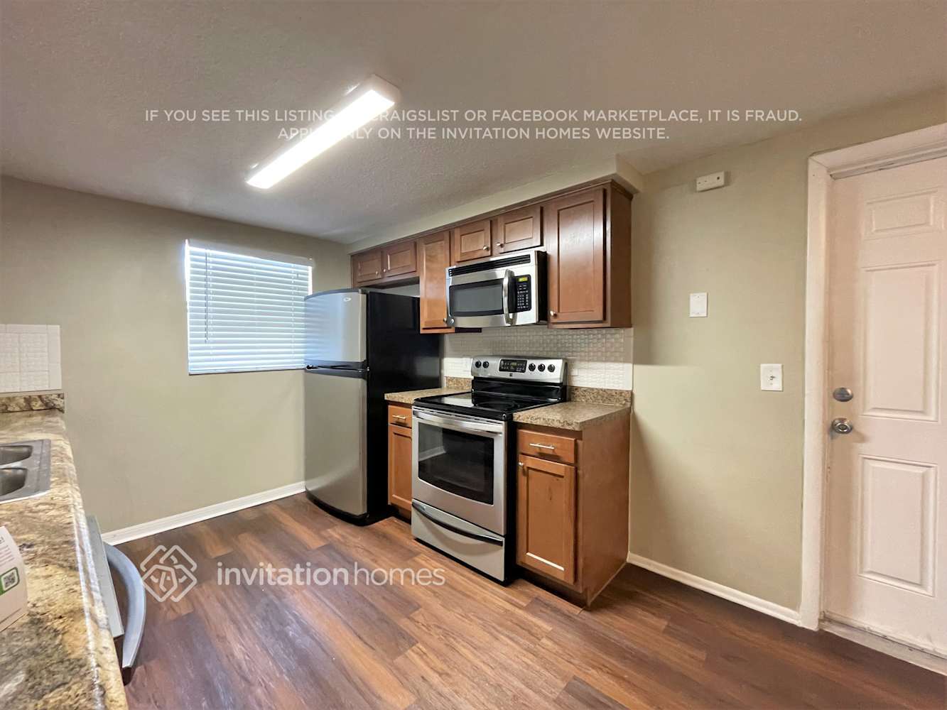 Building Photo - 4850 Samara Dr