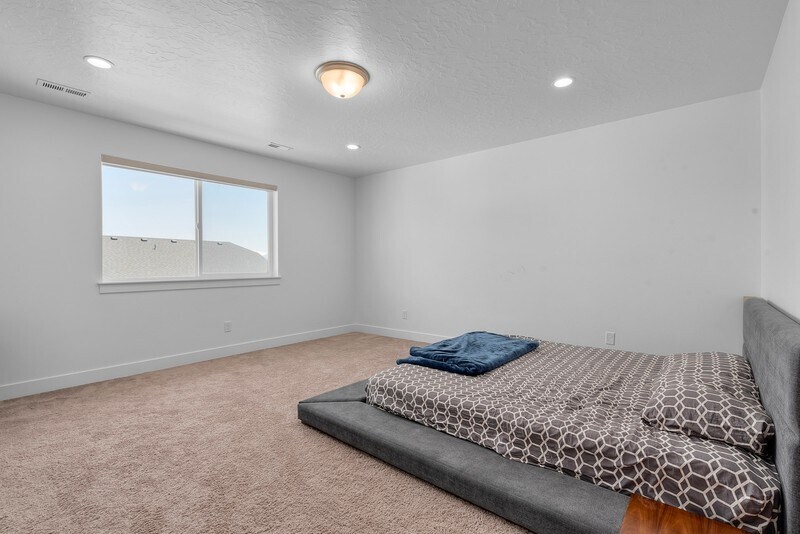 Building Photo - 2156 Wallflower Dr