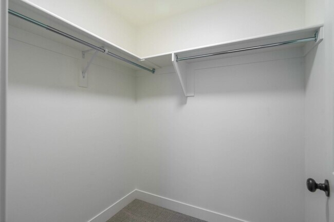 Building Photo - 907 Bright Rdg Ln