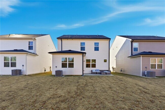 Building Photo - 265 Lauritsen Way